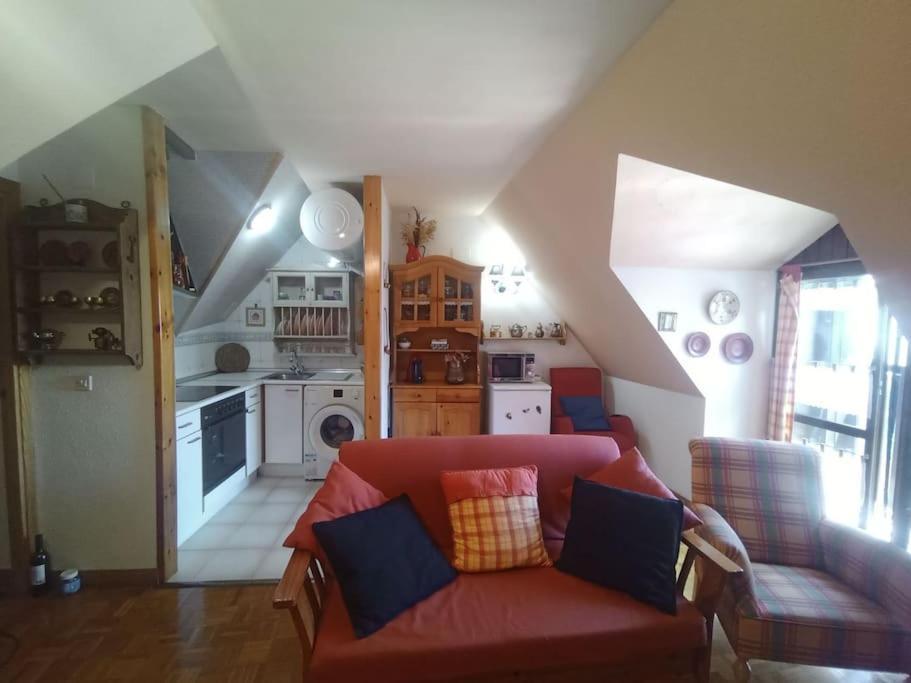 Atico En Pleno Pirineo Apartment El Pueyo de Jaca Exterior foto
