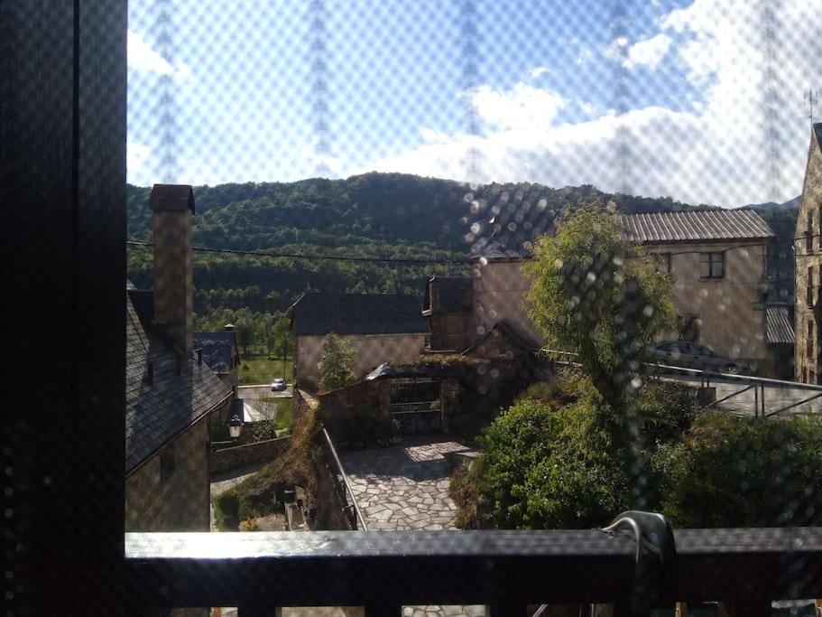Atico En Pleno Pirineo Apartment El Pueyo de Jaca Exterior foto