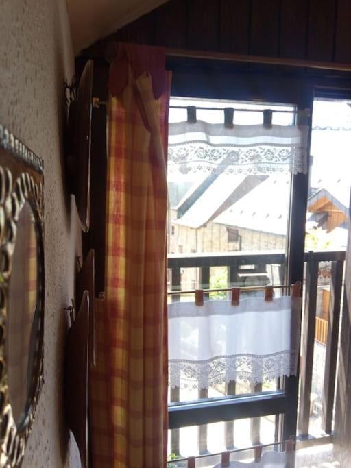 Atico En Pleno Pirineo Apartment El Pueyo de Jaca Exterior foto